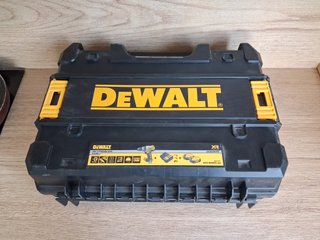 Maletín Tstak Dewalt