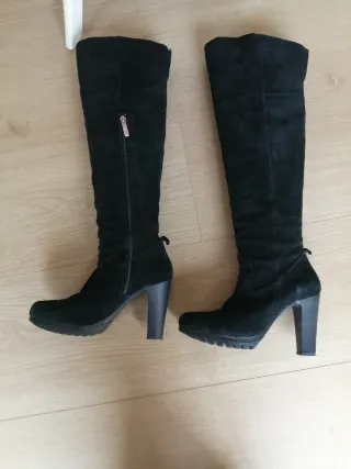 Botas piel vuelta negras T.37 tacón 10cm