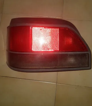 Piloto Trasero Izquierdo Renault Clio 1