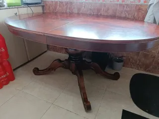 Mesa extensible de salón .