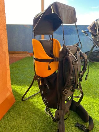 Mochila portabebés montaña