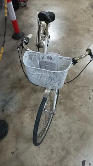 Bicicleta Fuji Cambridge Blanca