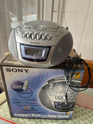 Sony Radio CD CFD-E77L Plata