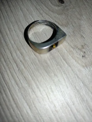 Anillo plata con piedra ámbar