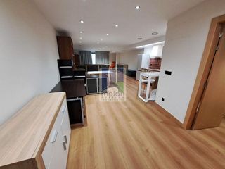 Local comercial en alquiler en Plaza España - Villa Pilar - Reyes Católicos - Vadillos en Burgos
