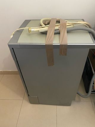 Lavavajillas compacto White Westinghouse