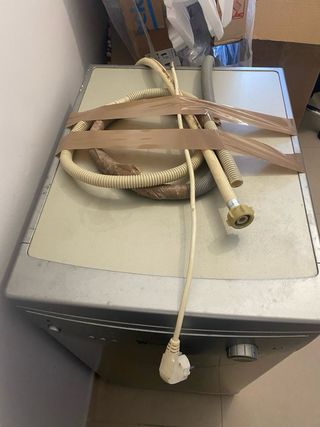 Lavavajillas compacto White Westinghouse