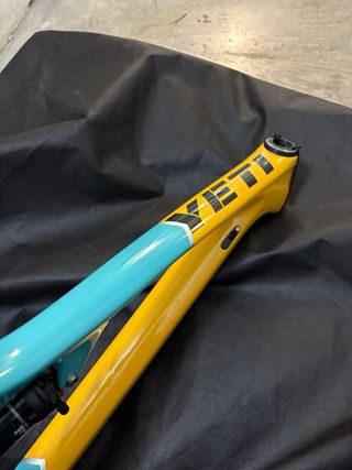 Telaio doppio carbonio Yeti 29