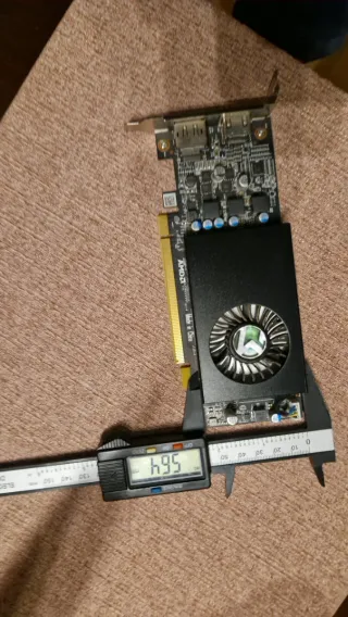 Tarjeta Gráfica LOW PROFILE AMD Radeon RX550 4GB