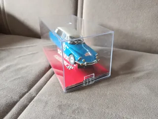 Scalextric Citroen DS 21 195 Azul