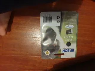 Impresora Epson Negra con cartuchos nuevos