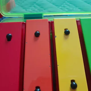 Xilófono Metálico Infantil. Metalonotas