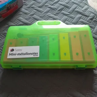 Xilófono Metálico Infantil. Metalonotas