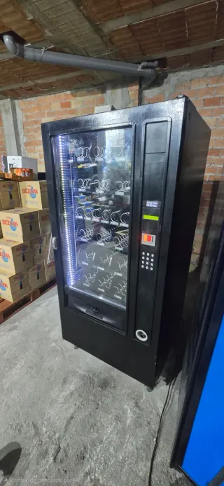 Máquina expendedora de snacks vending