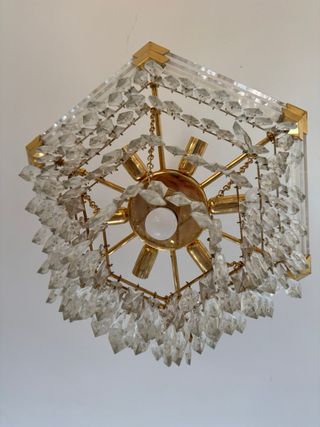 Lámpara de cristal dorada colgante