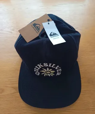 Gorra Quiksilver Grass Shot Negra y Verde