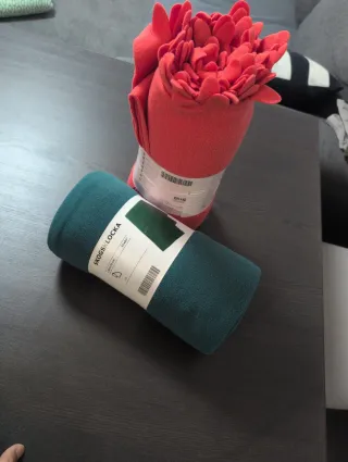 2 Mantas Ikea Poliéster Nuevas