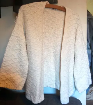 Chaqueta de lana Stradivarius blanca