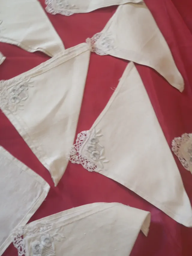 Servilletas bordadas con encaje de bolsillos lino