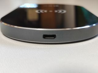 Cargador Inalámbrico Qi AGC C10W3G01 MicroUSB