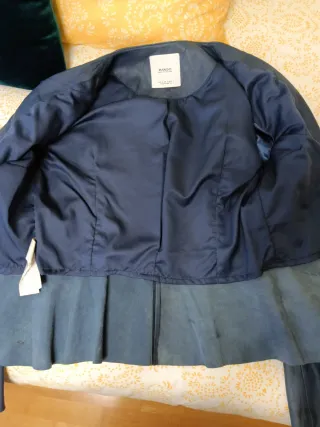Cazadora polipiel azul Mango Talla M