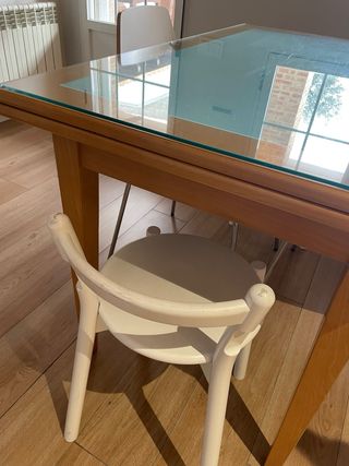 Mesa extensible madera y dos sillas