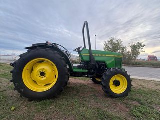 Tractor John Deere 5400N