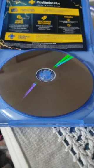 Pacchetto 2 Giochi PS4: Red Dead Redemption 2 e Uncharted