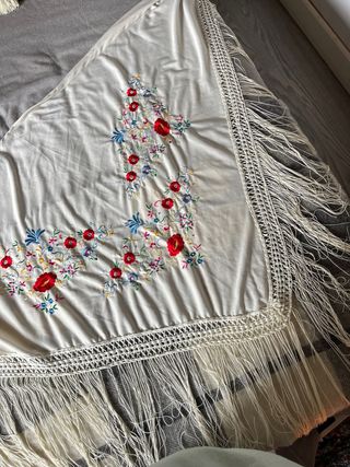 Mantoncillo Flamenco Bordado