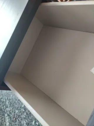 Mesita de noche Malm Ikea negra