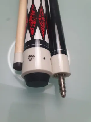 Taco NUEVO de  billar DIAMOND RED 8 ball