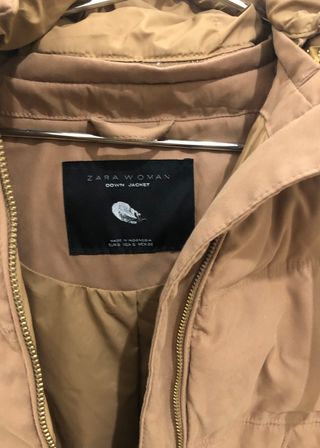 Abrigo plumas corto de Zara Woman, talla S
