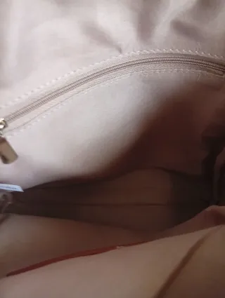 Bolso-Mochila Marrón con Tachuelas Doradas