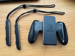 Nintendo Switch OLED Azul/Rojo + Accesorios