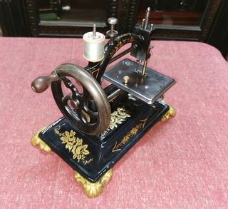 Antica macchina da cucire 'Original express' 1870'