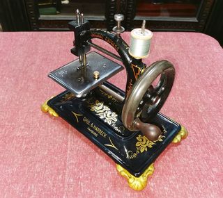 Antica macchina da cucire 'Original express' 1870'