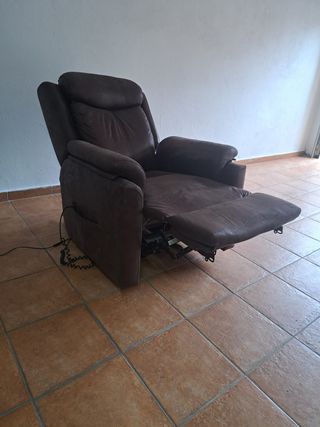 Divano reclinabile elettrico con telecomando