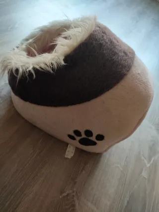 Camita para gato o perro muy calentita