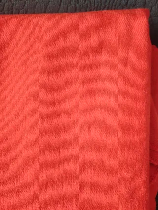 Tovaglia grande rossa rotonda