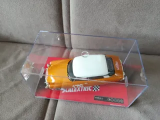 Scalextric Citroën DS 19 Naranja