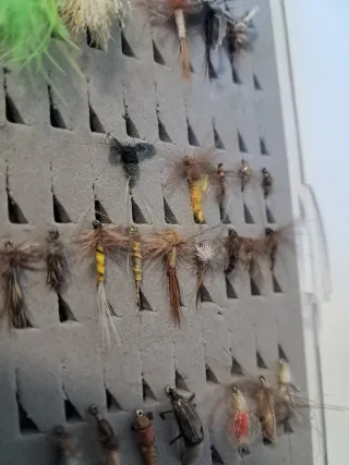 40 MOSCAS PARA TRUCHA, FLY FISHING, NEGOCIABLE