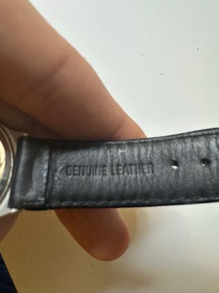 Reloj Boy London esfera plata, correa negra