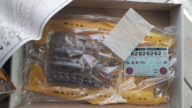 Kit DC 6 Securite Civile 1/72 Heller