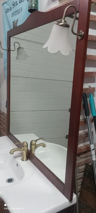 Mueble de baño rústico madera y cerámica