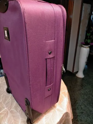 Maleta Morada