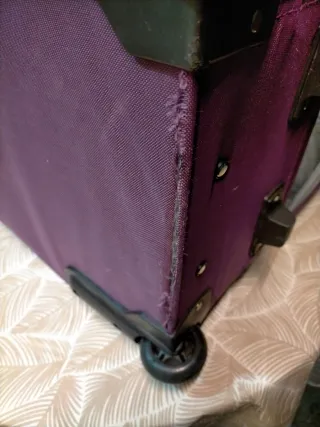 Maleta Morada