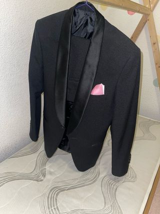 Traje de vestir negro