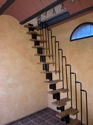 Escalera Desván Metálica y Madera
