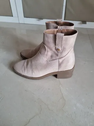 Botines de ante beige