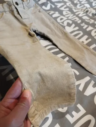 Pantalón de pana beige talla 2